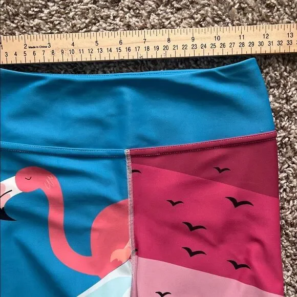 Loony Legs Shop Flamingo Running Leggings in Size M - Picture 8 of 16